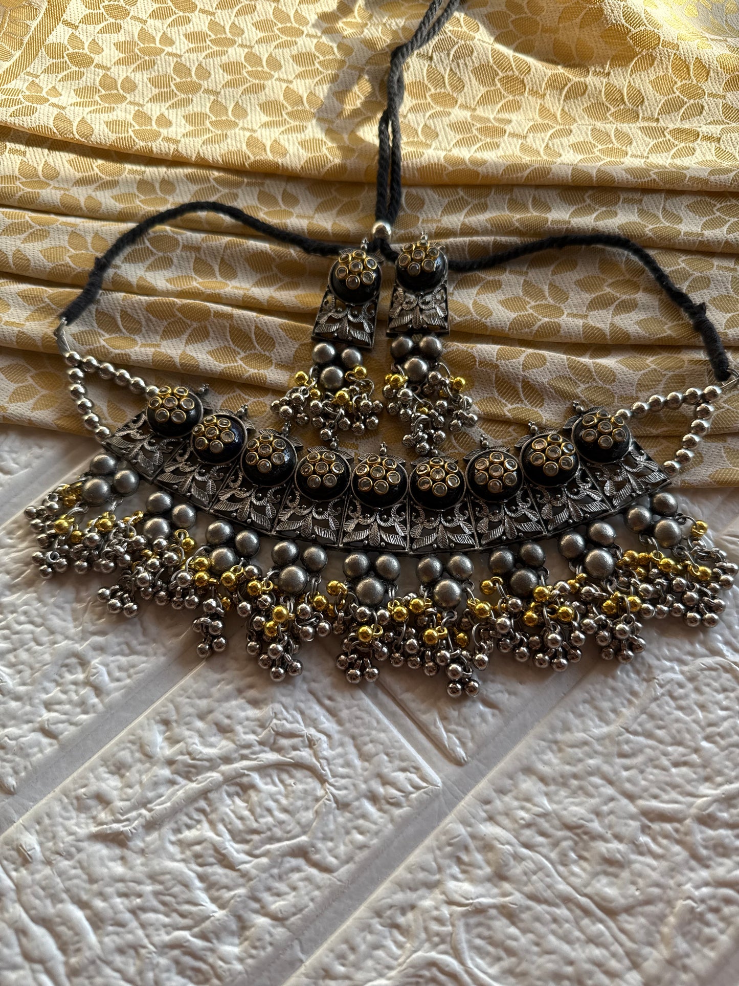 Maharani choker